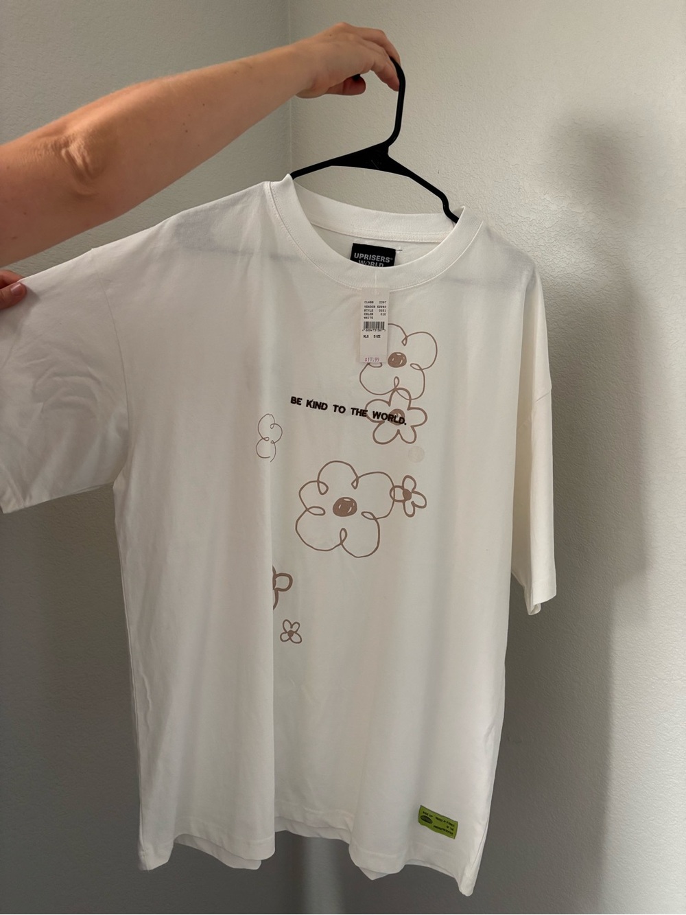 Men’s Urbane White 'Be Kind to the World' Floral Graphic Tee